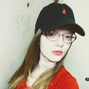 Meet your Posher, Dakota